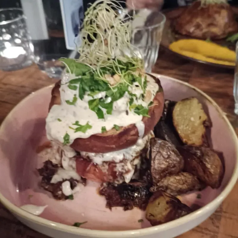 Royal Burger