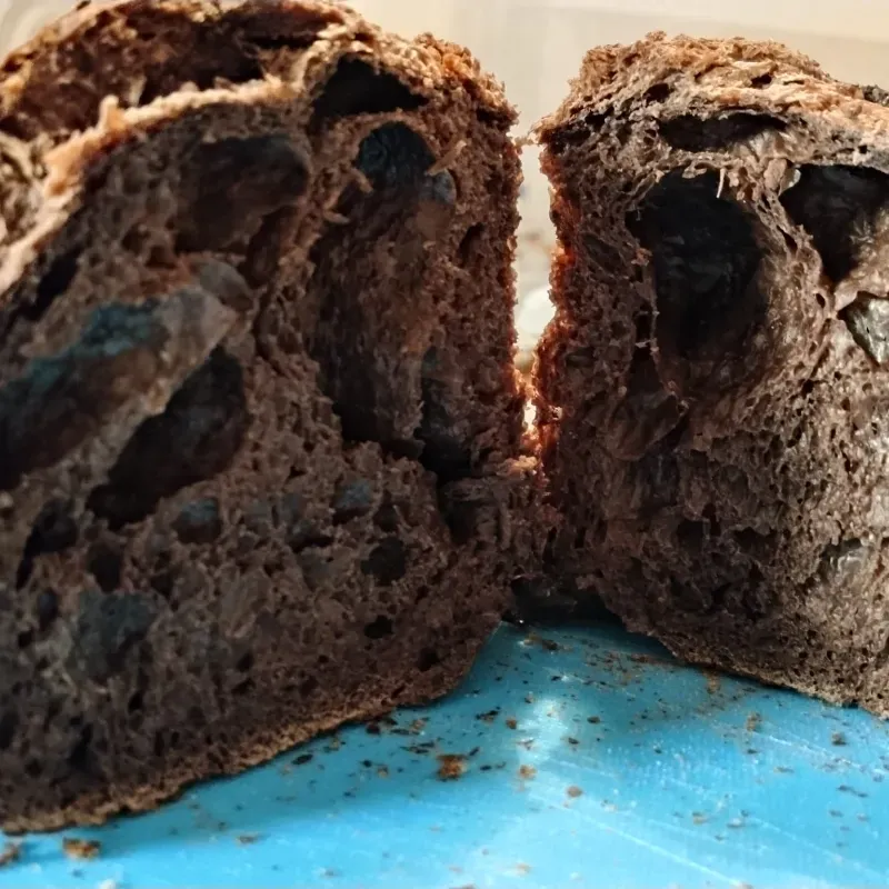 Pane al cacao e gocce di cioccolata fondente